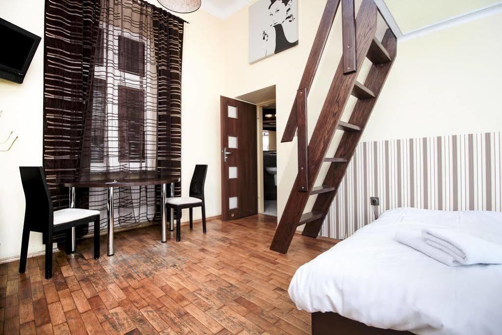 Aparthotel Kadetus Krakow Exterior photo